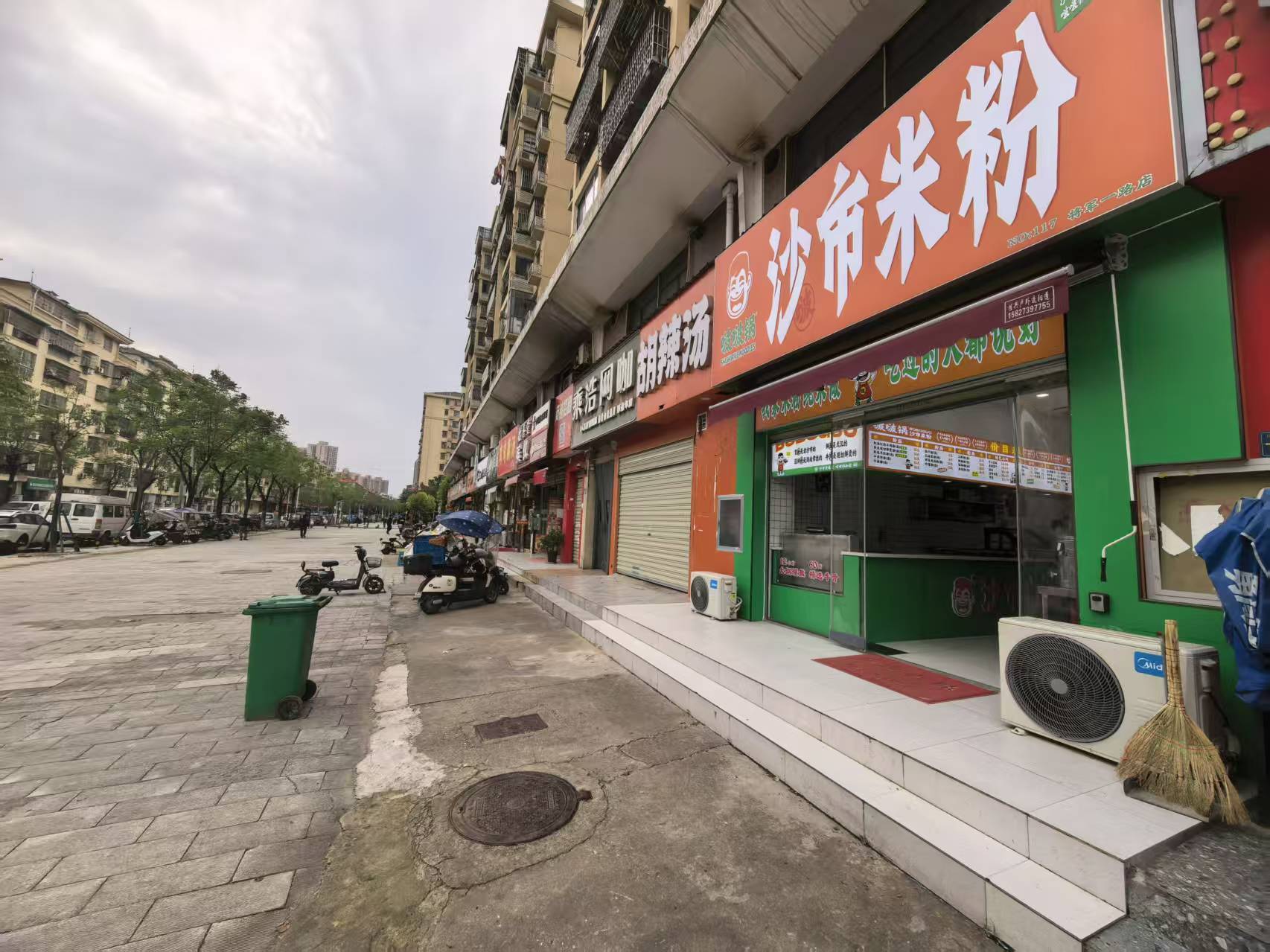 东西湖将军路将军新村小区品牌粉面馆转...