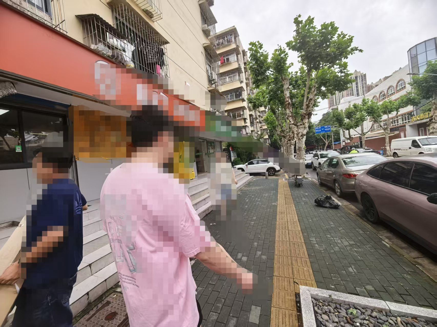 江汉区新华路华苑小区汉堡店转让 
