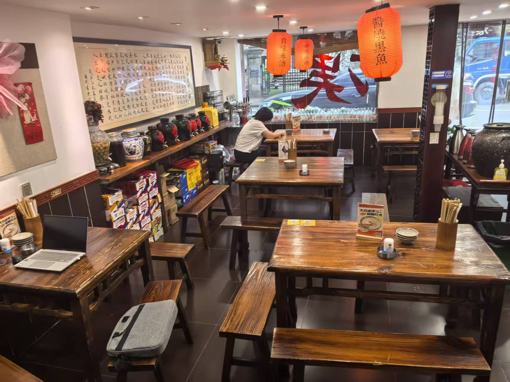 江岸区蔡锷路临街餐饮店转租